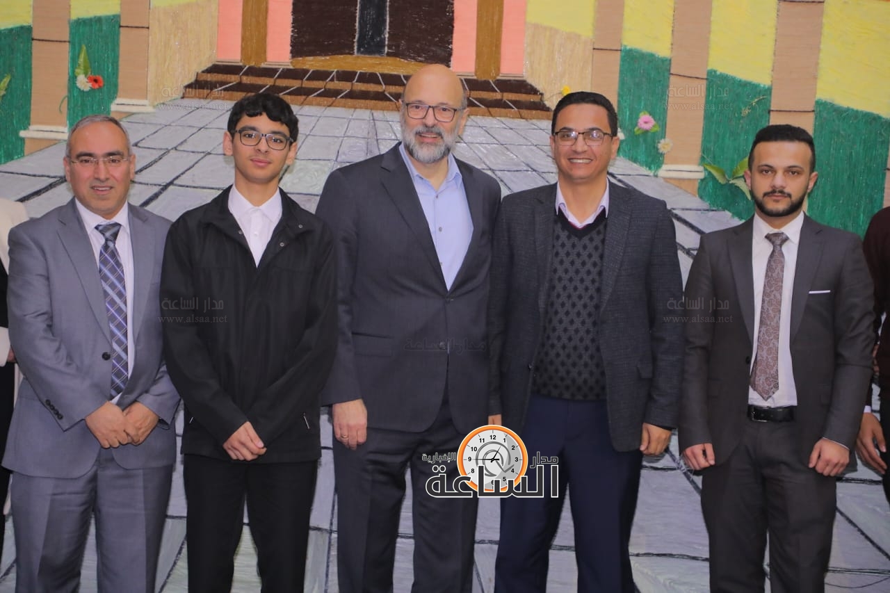 Madar Al-Saa Images 0.19413176238580032