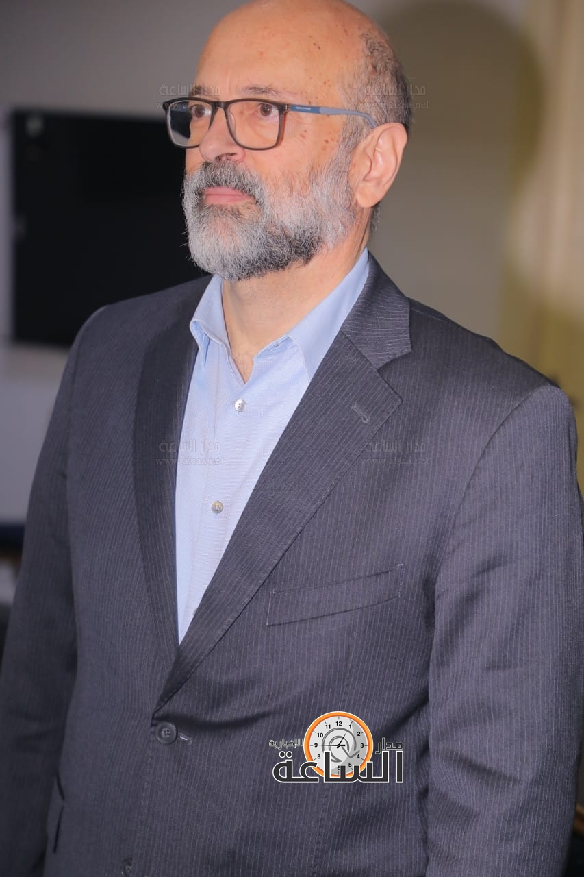 Madar Al-Saa Images 0.2751788078069466