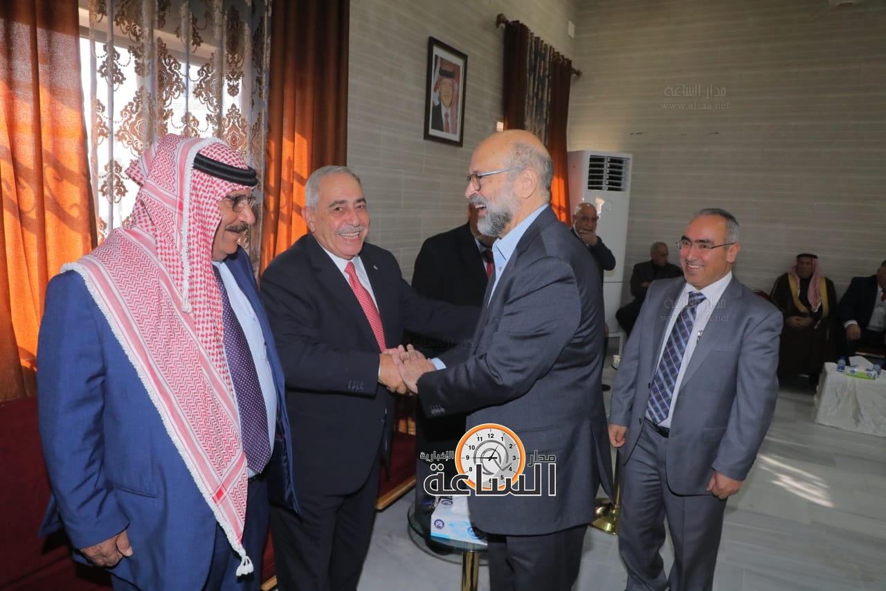 Madar Al-Saa Images 0.5489225908263917