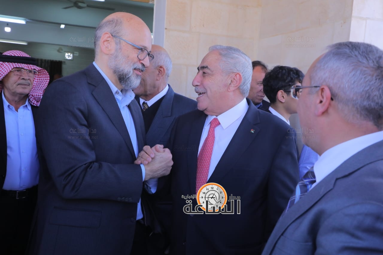 Madar Al-Saa Images 0.9673452354974488