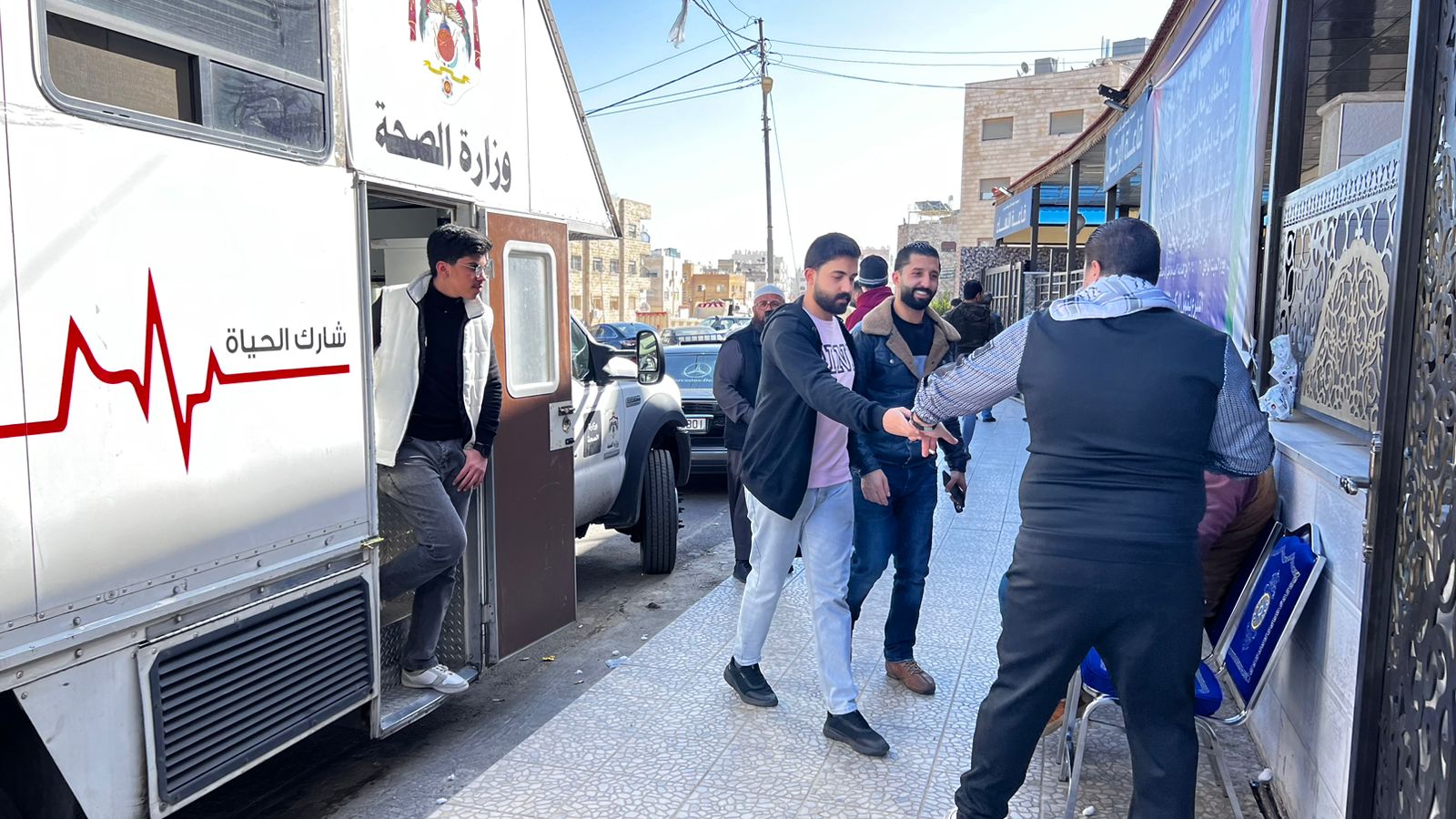 Madar Al-Saa Images 0.3866854575979872