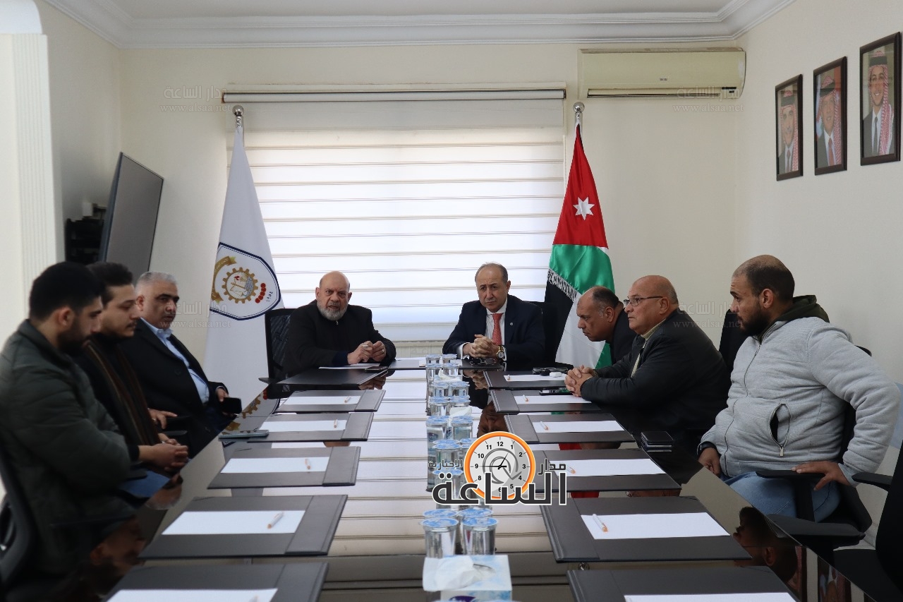 Madar Al-Saa Images 0.10022002206625968