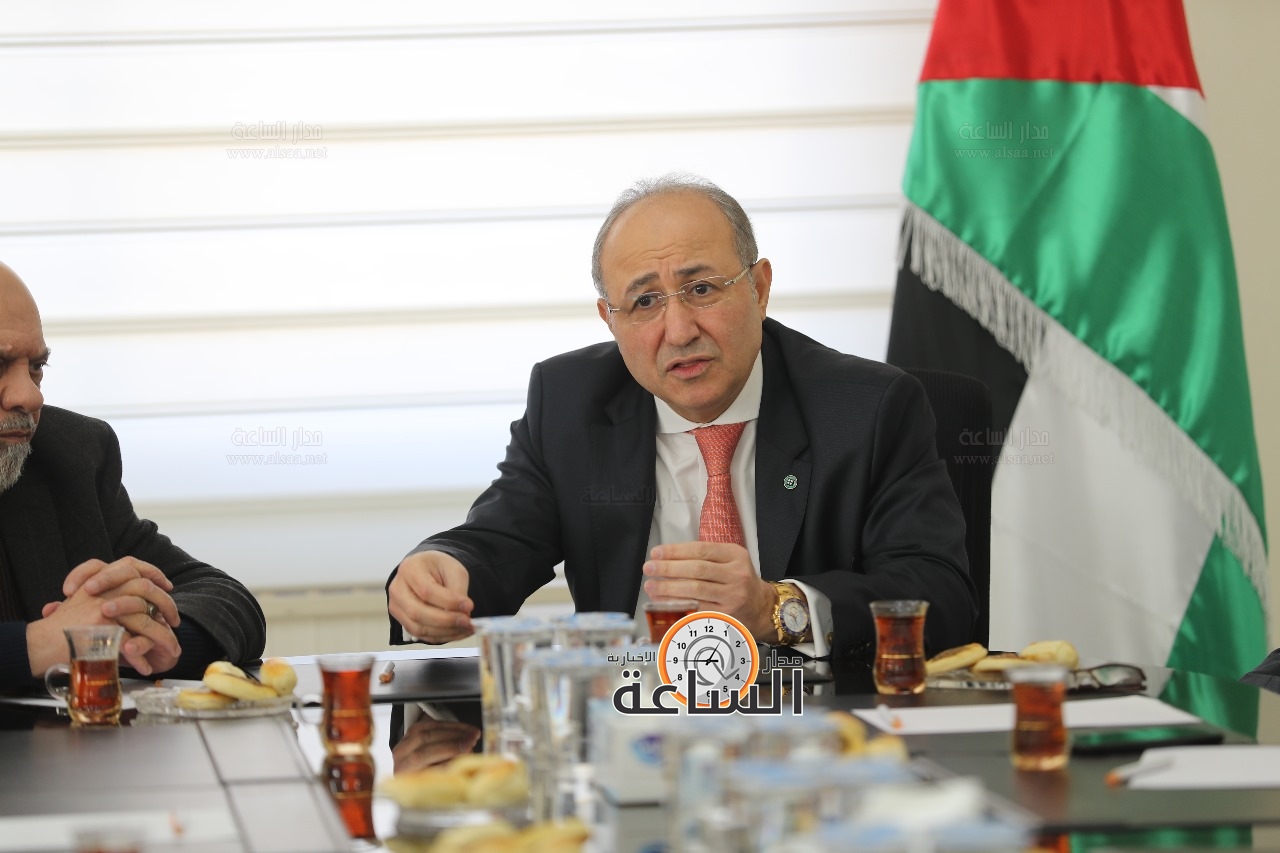 Madar Al-Saa Images 0.7100915397490584