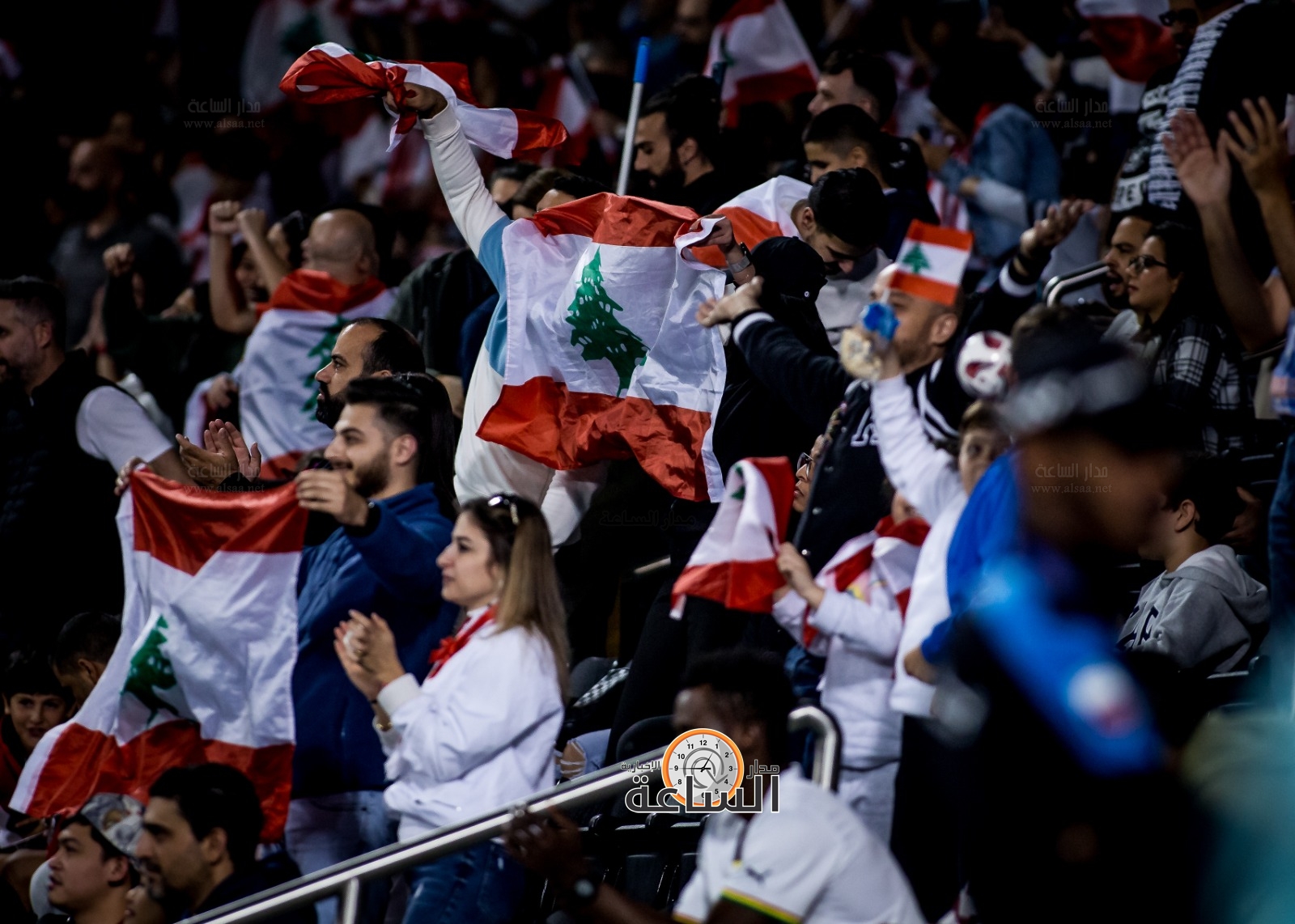 Madar Al-Saa Images 0.32884052615337467