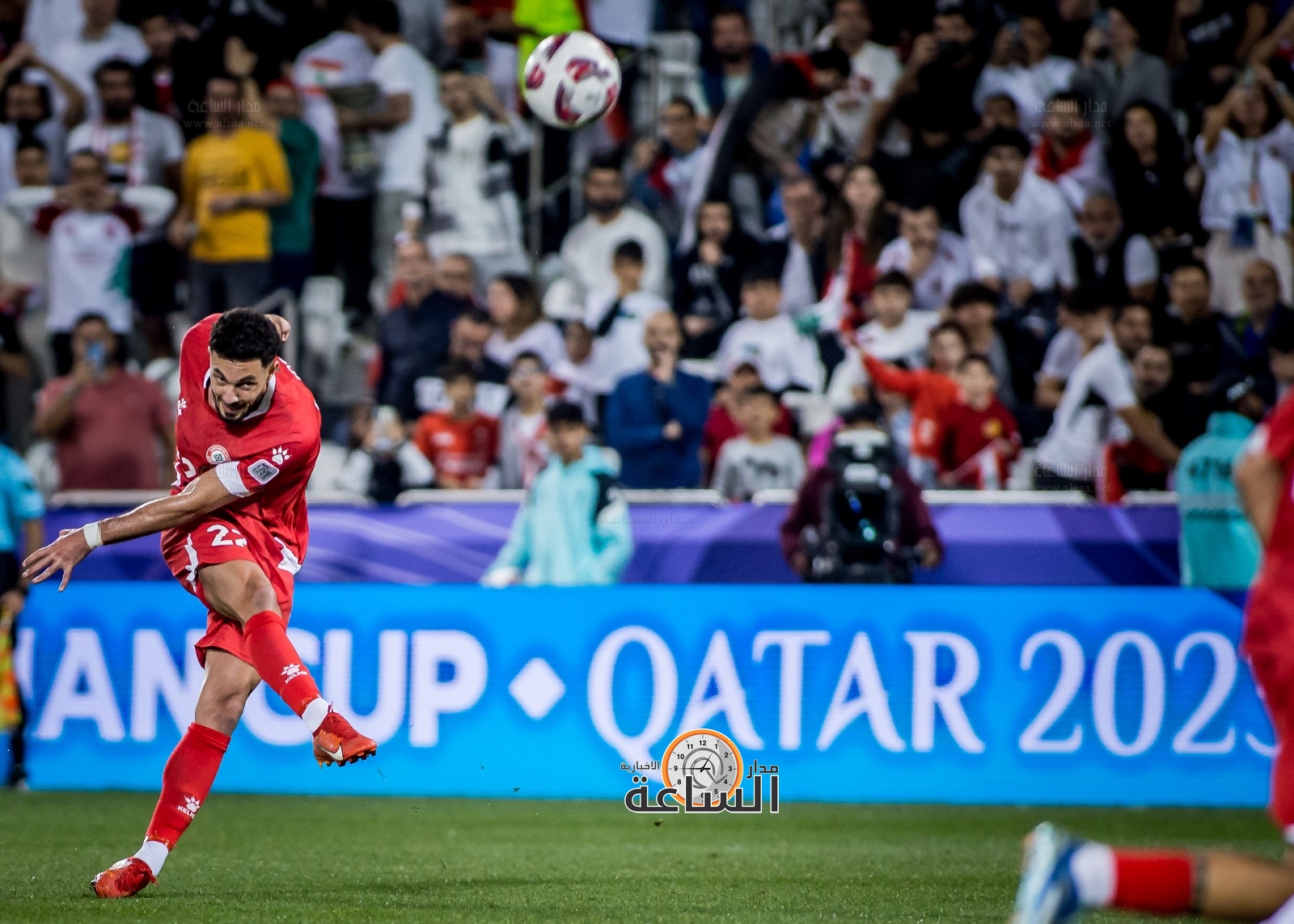 Madar Al-Saa Images 0.3814581300571882