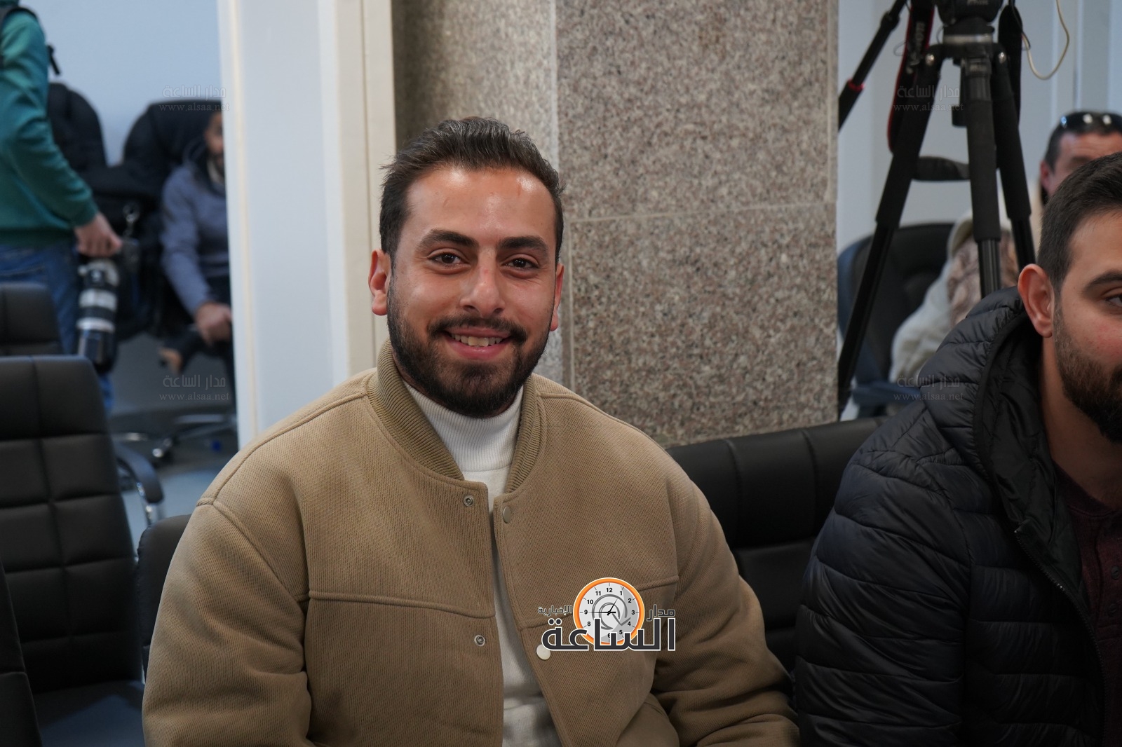 Madar Al-Saa Images 0.08499429849246054