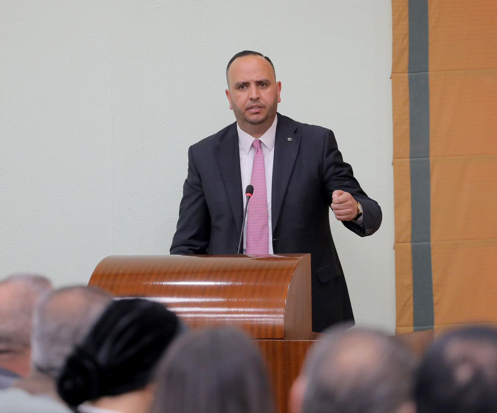 Madar Al-Saa Images 0.48470707266912316