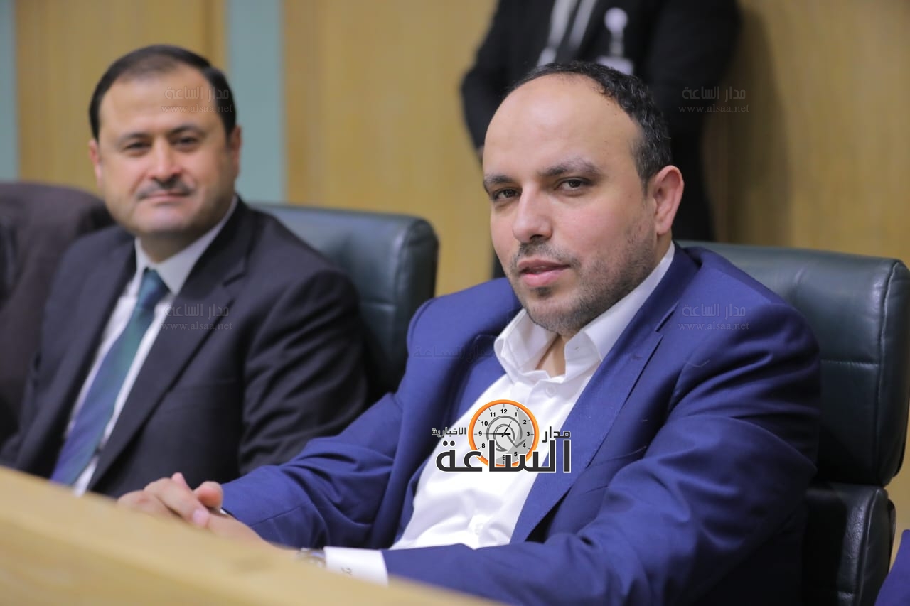 Madar Al-Saa Images 0.3562130377063182