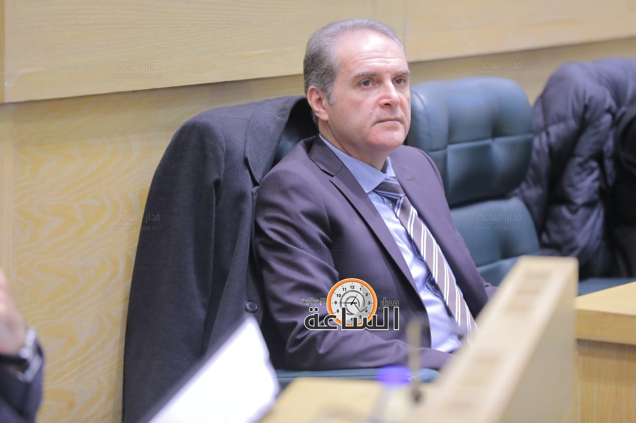 Madar Al-Saa Images 0.8553685999877134