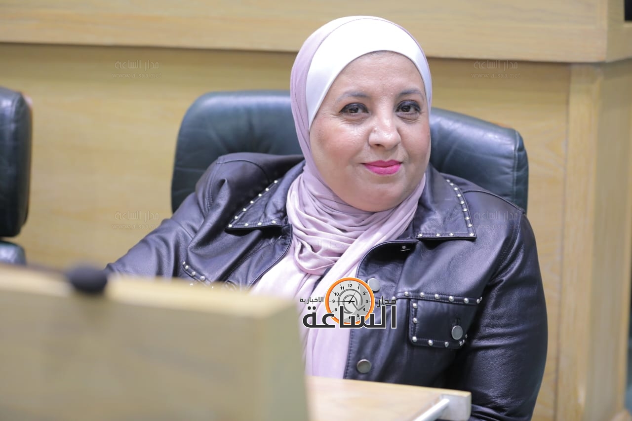 Madar Al-Saa Images 0.17862756150399628