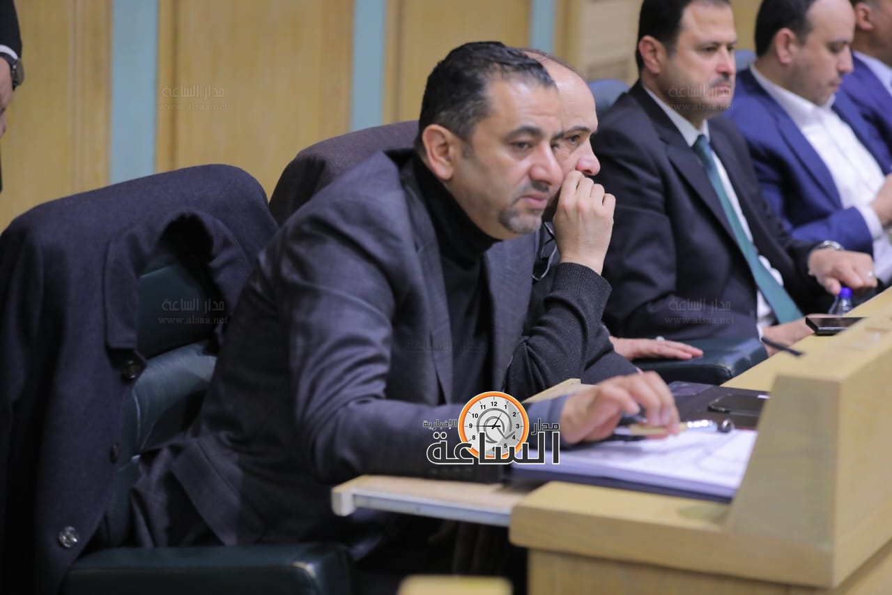 Madar Al-Saa Images 0.9647615181233102