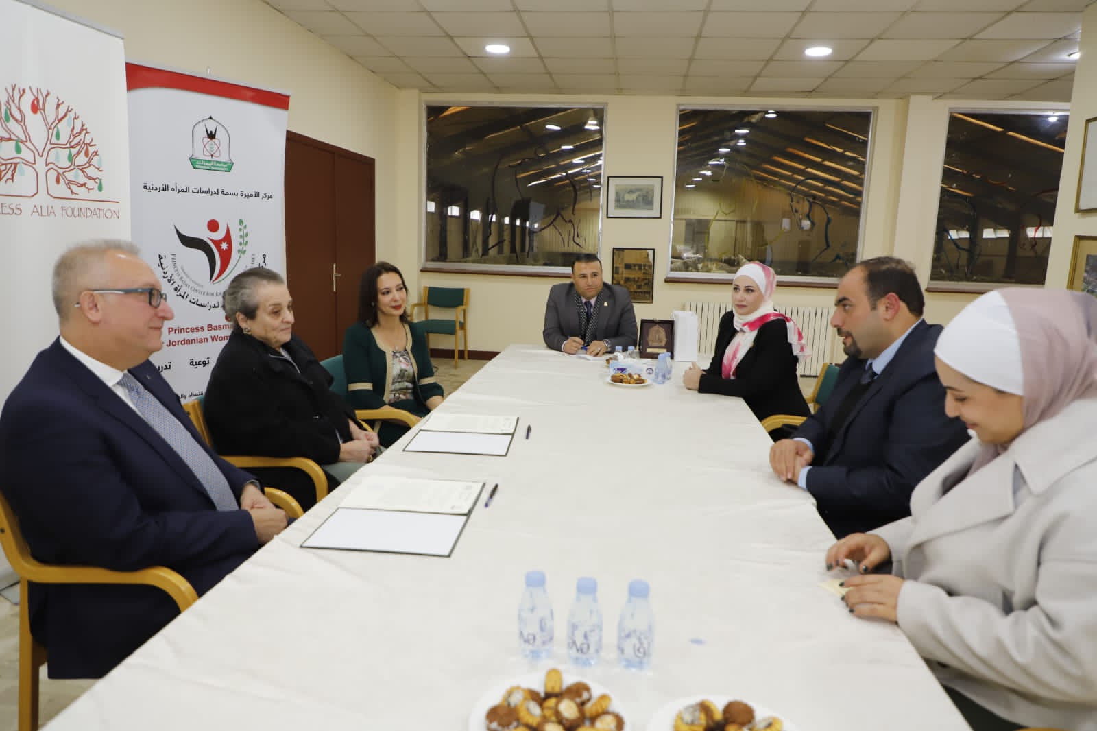 Madar Al-Saa Images 0.14246519322039153