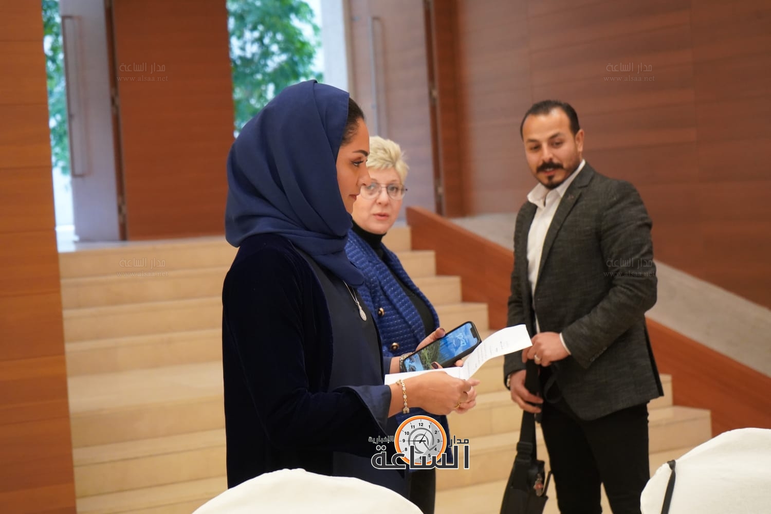 Madar Al-Saa Images 0.6108215775453358