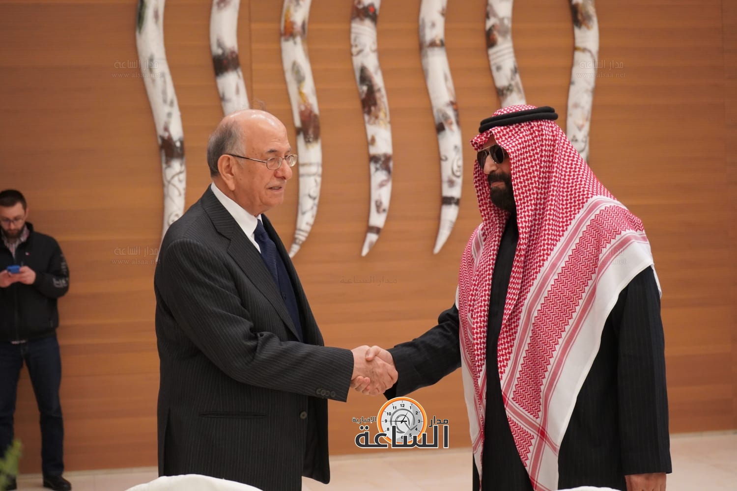 Madar Al-Saa Images 0.36572039724347194