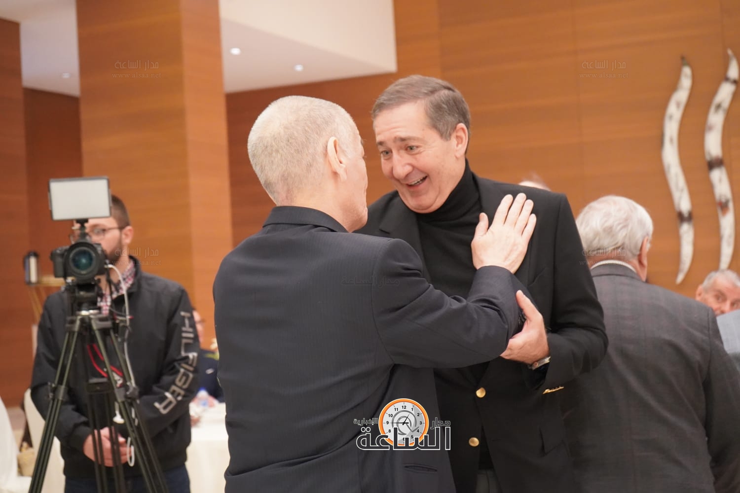 Madar Al-Saa Images 0.10921612899868216