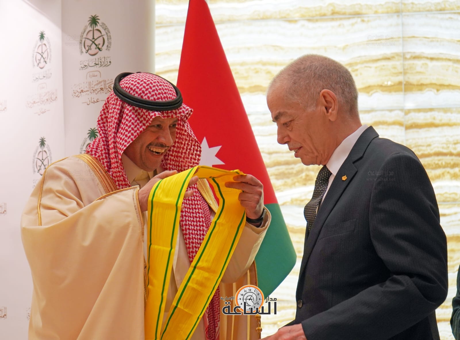 Madar Al-Saa Images 0.9028504901246268