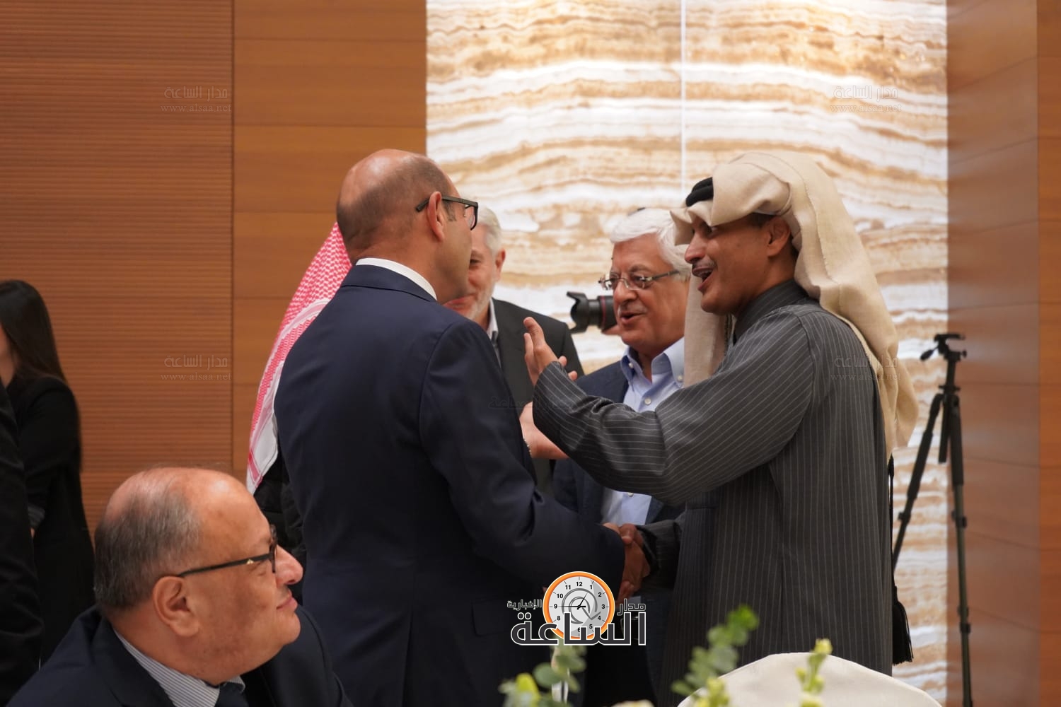 Madar Al-Saa Images 0.8269767109938426