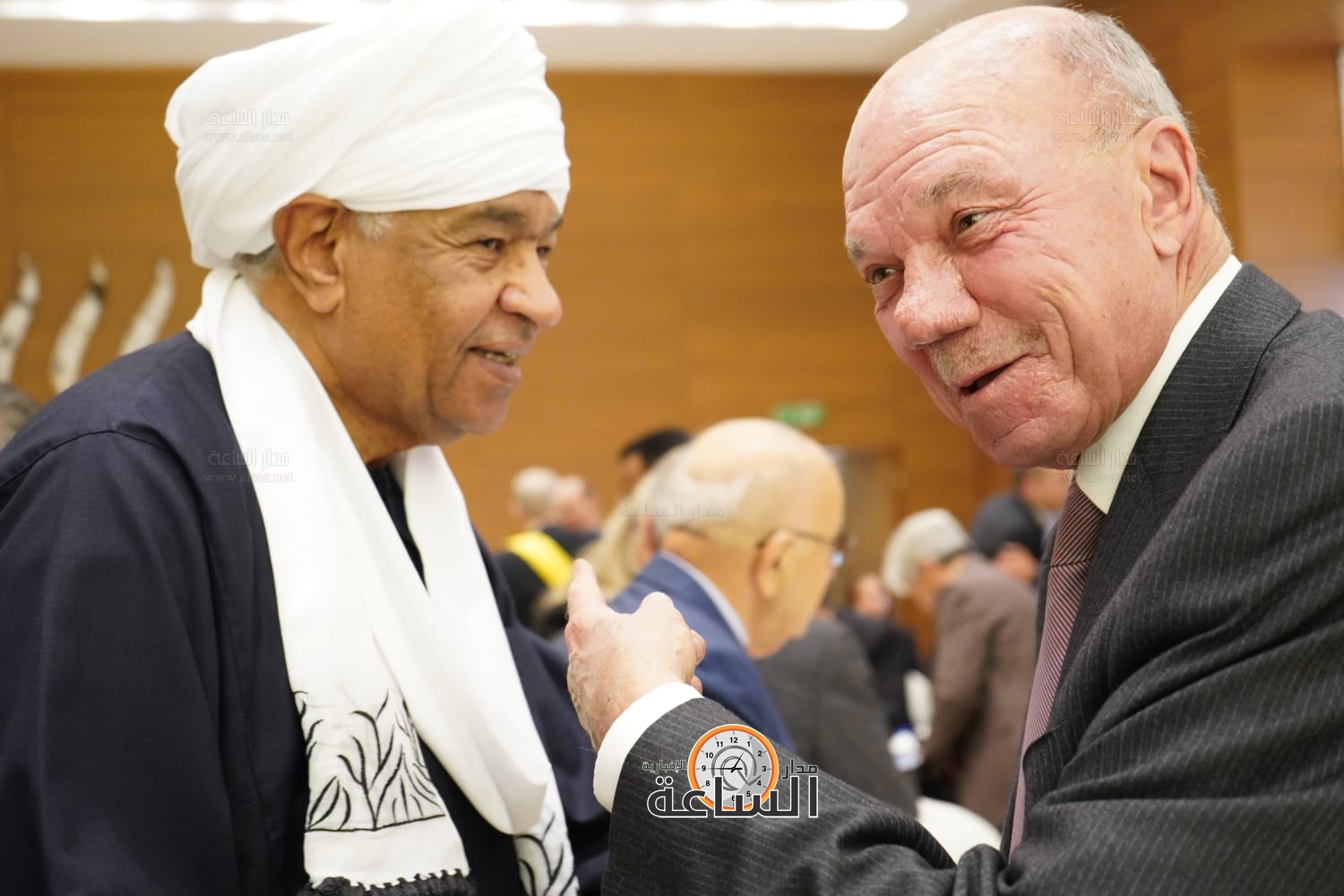 Madar Al-Saa Images 0.8284157864297499