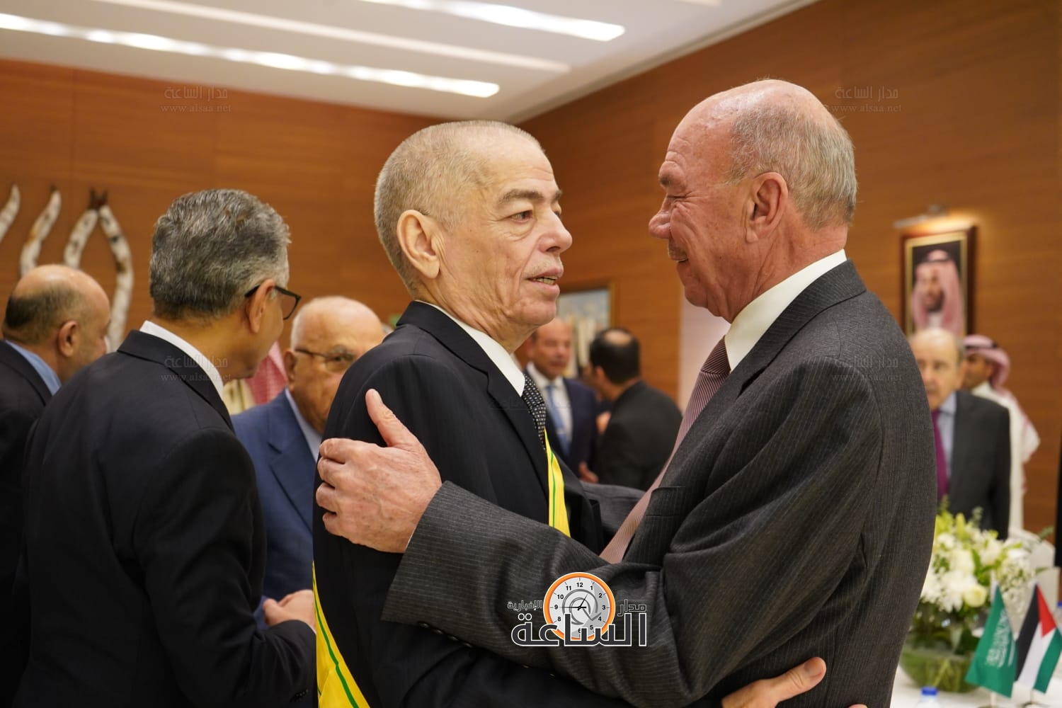 Madar Al-Saa Images 0.061201706312749016