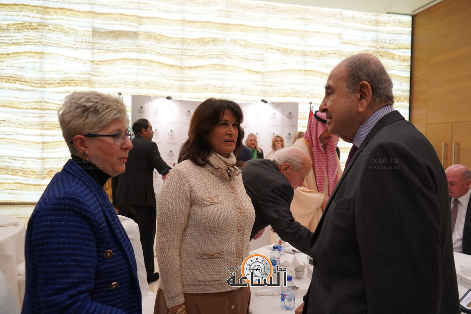 Madar Al-Saa Images 0.029378925802919786