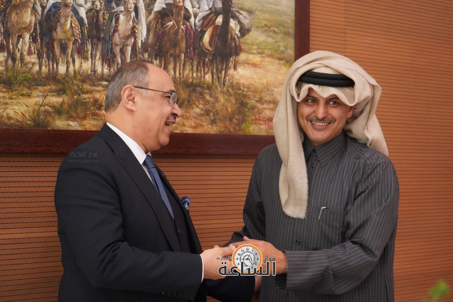 Madar Al-Saa Images 0.823892882634387