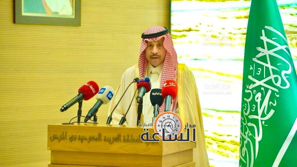 Madar Al-Saa Images 0.7718080898649746