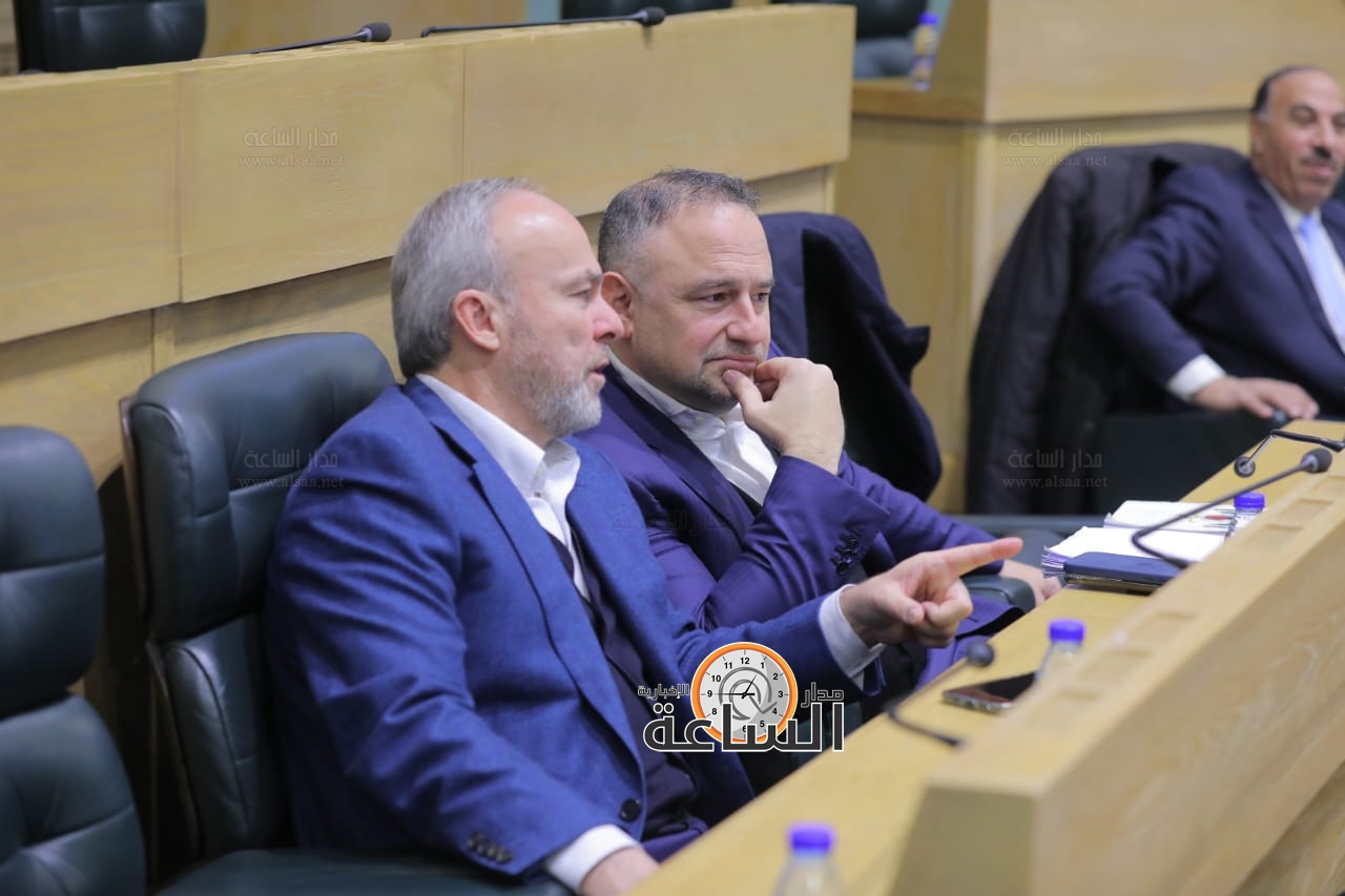 Madar Al-Saa Images 0.5537755048799673