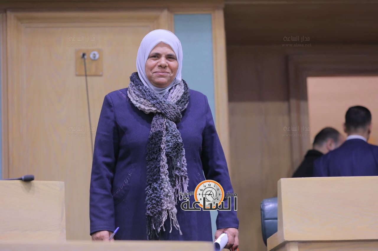 Madar Al-Saa Images 0.12192486830425175