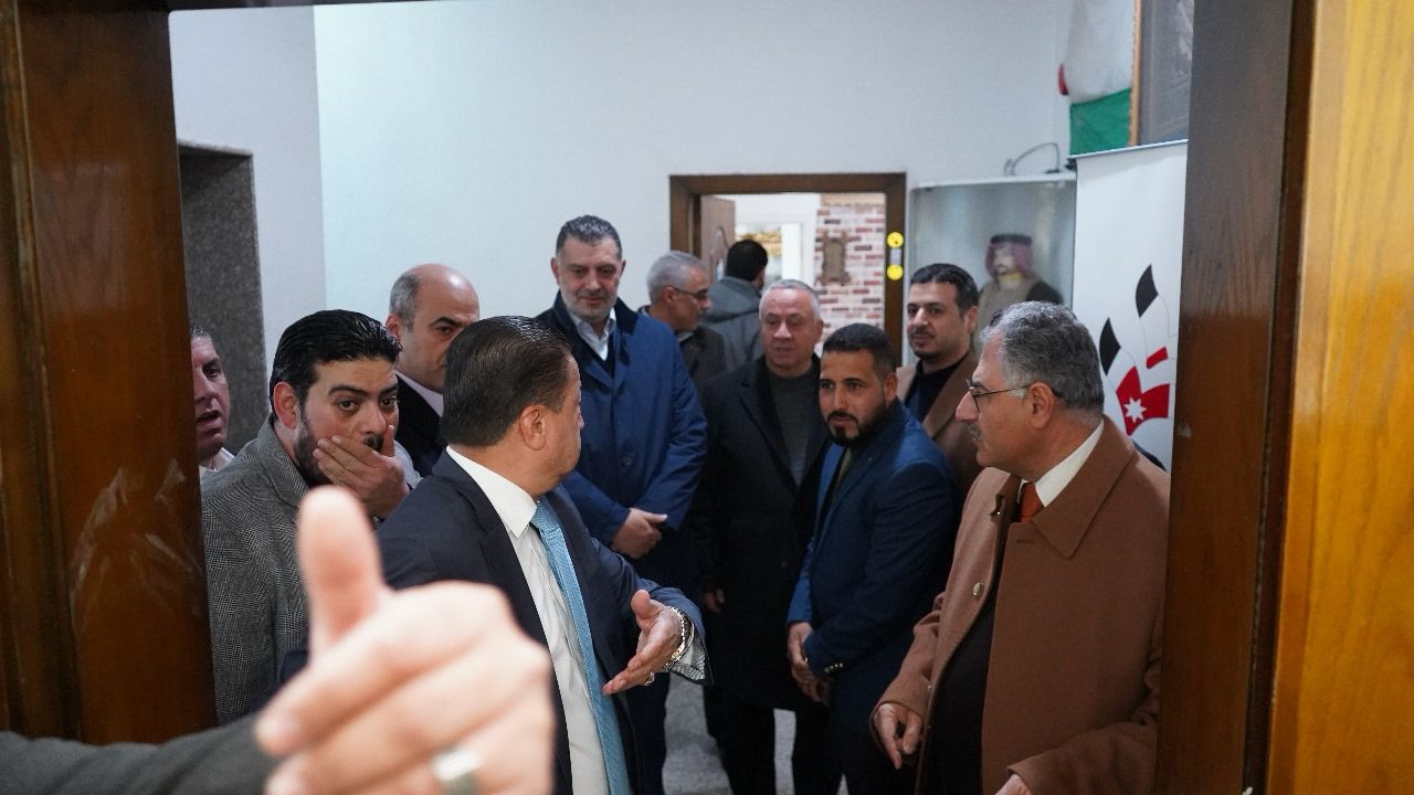 Madar Al-Saa Images 0.021268057106391236