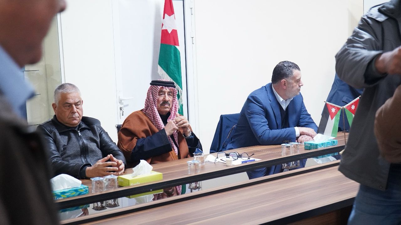 Madar Al-Saa Images 0.8529517736723811