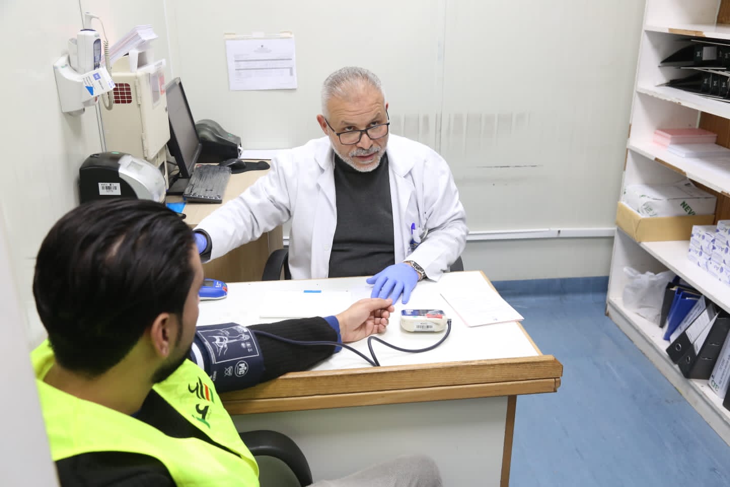 Madar Al-Saa Images 0.8647265095094214