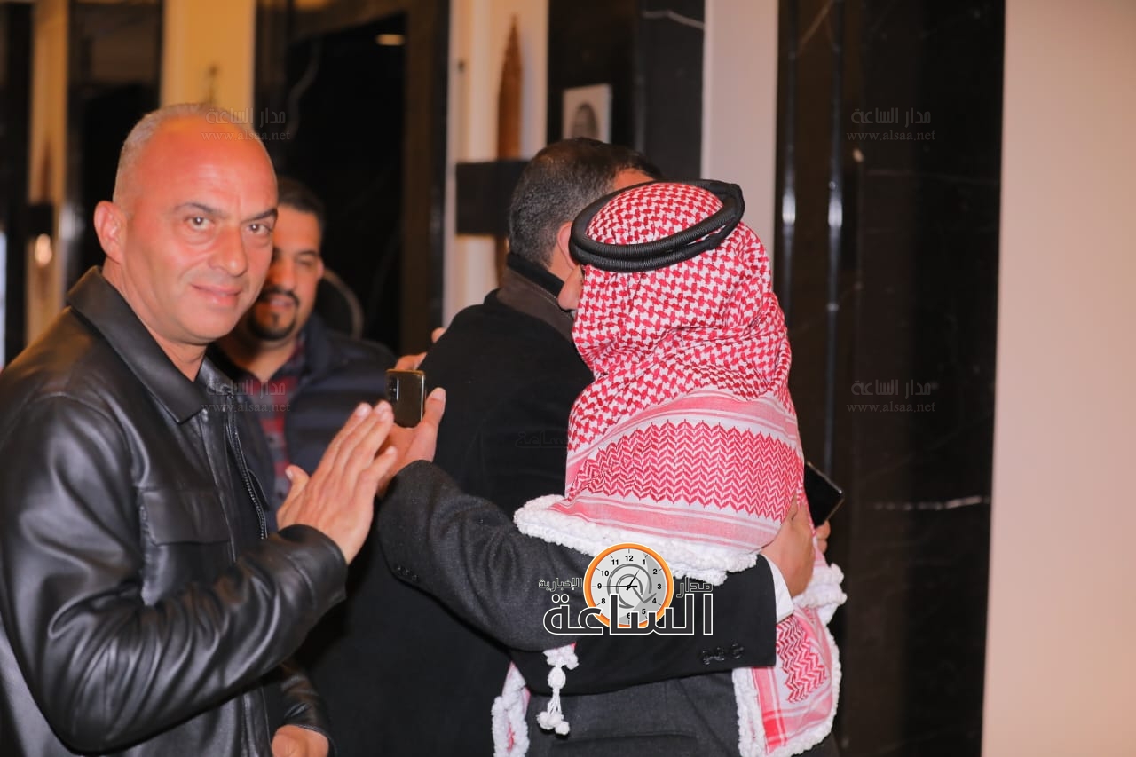 Madar Al-Saa Images 0.5990170736272475