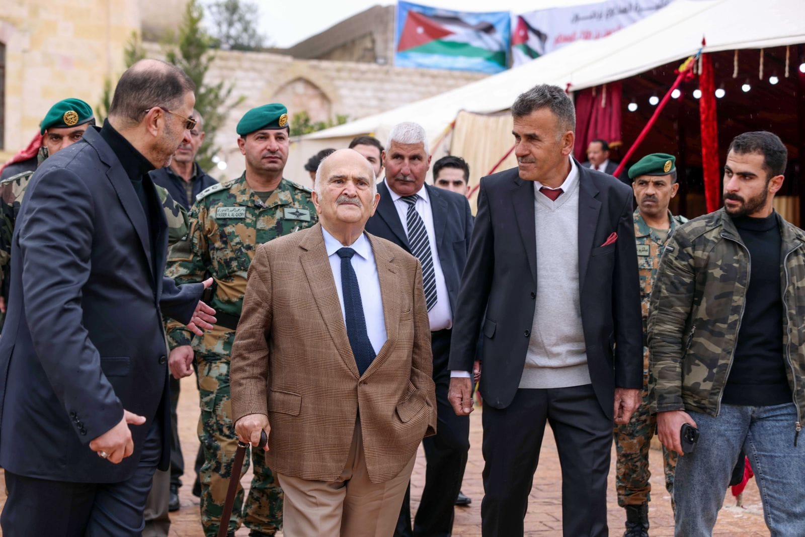 Madar Al-Saa Images 0.04344411168137019