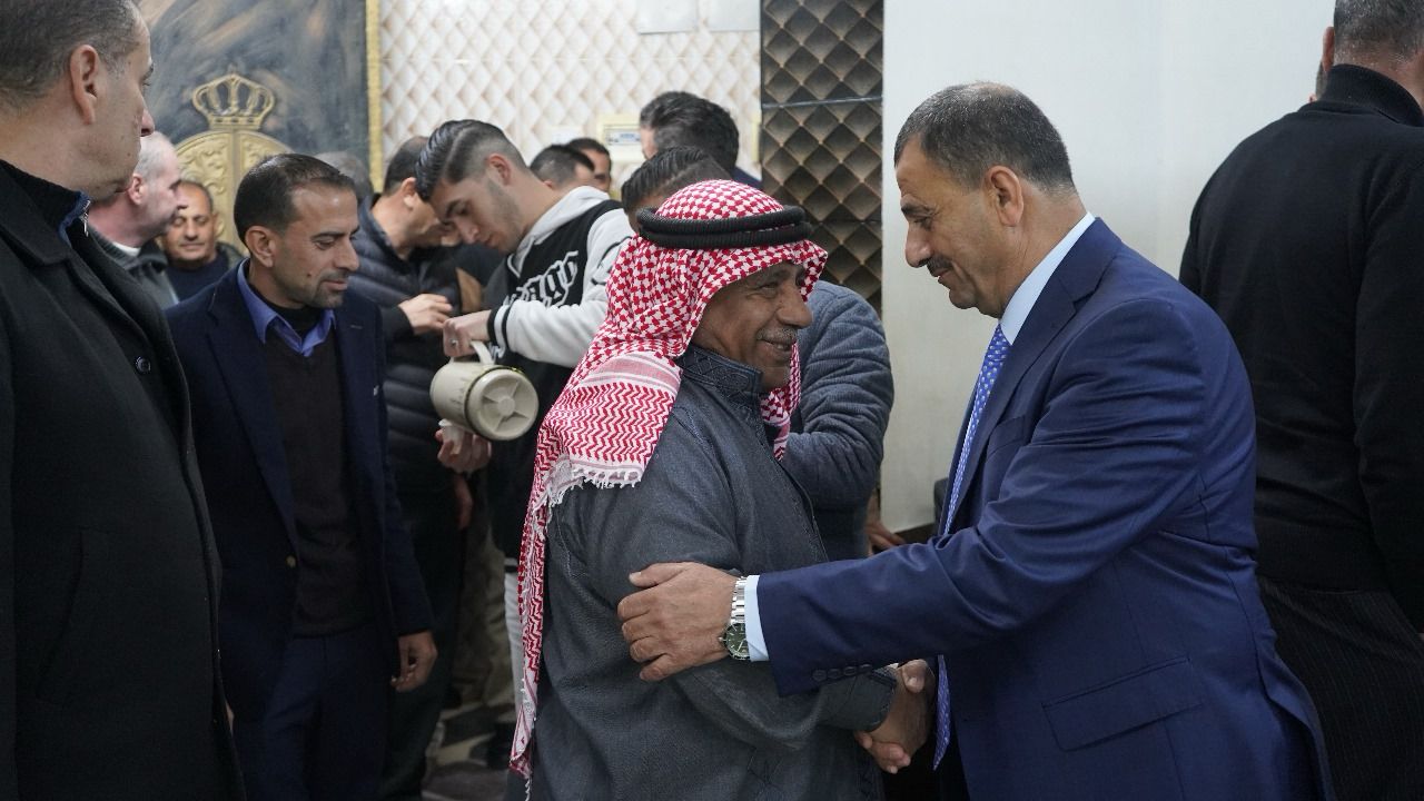 Madar Al-Saa Images 0.3246974082763996