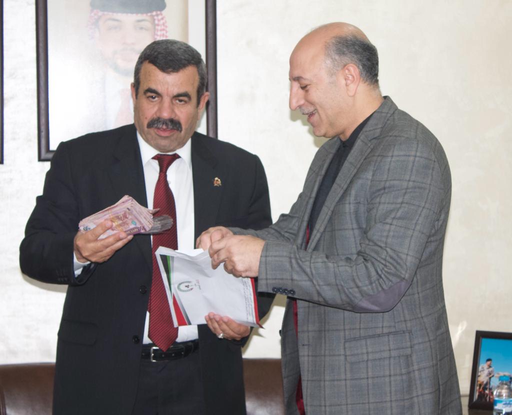 Madar Al-Saa Images 0.685414628431718