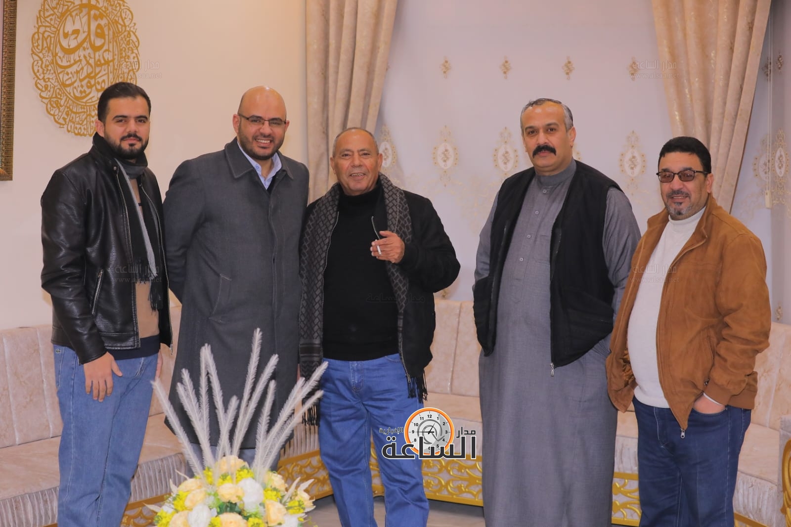 Madar Al-Saa Images 0.8514338789643252