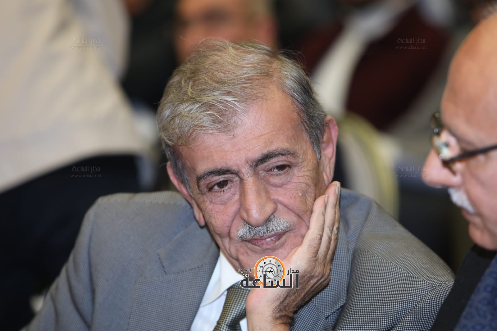 Madar Al-Saa Images 0.9804282692699786