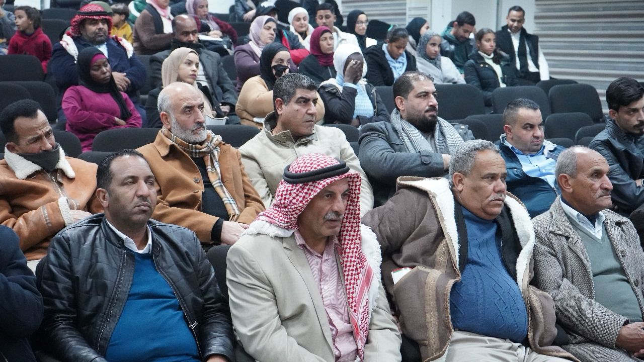 Madar Al-Saa Images 0.6250180312866762