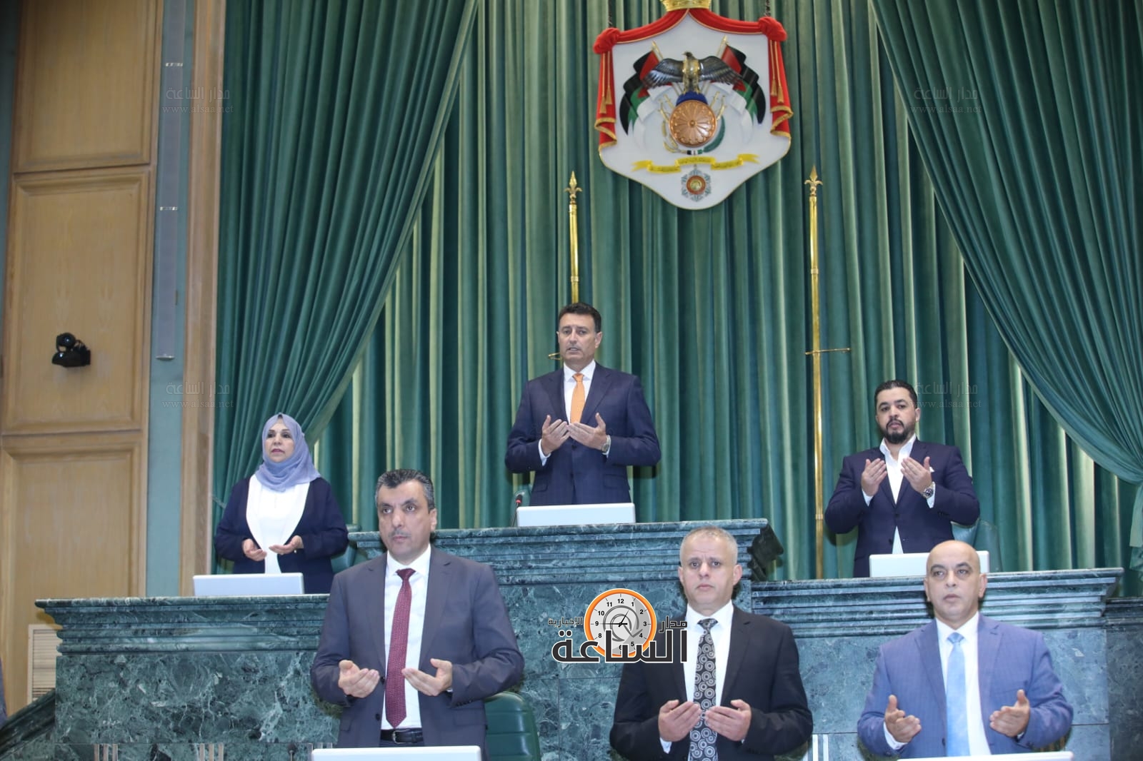 Madar Al-Saa Images 0.39734189833996214