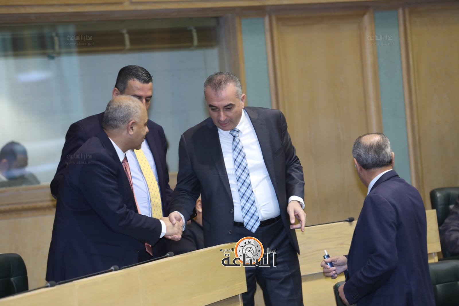 Madar Al-Saa Images 0.14496429069356753