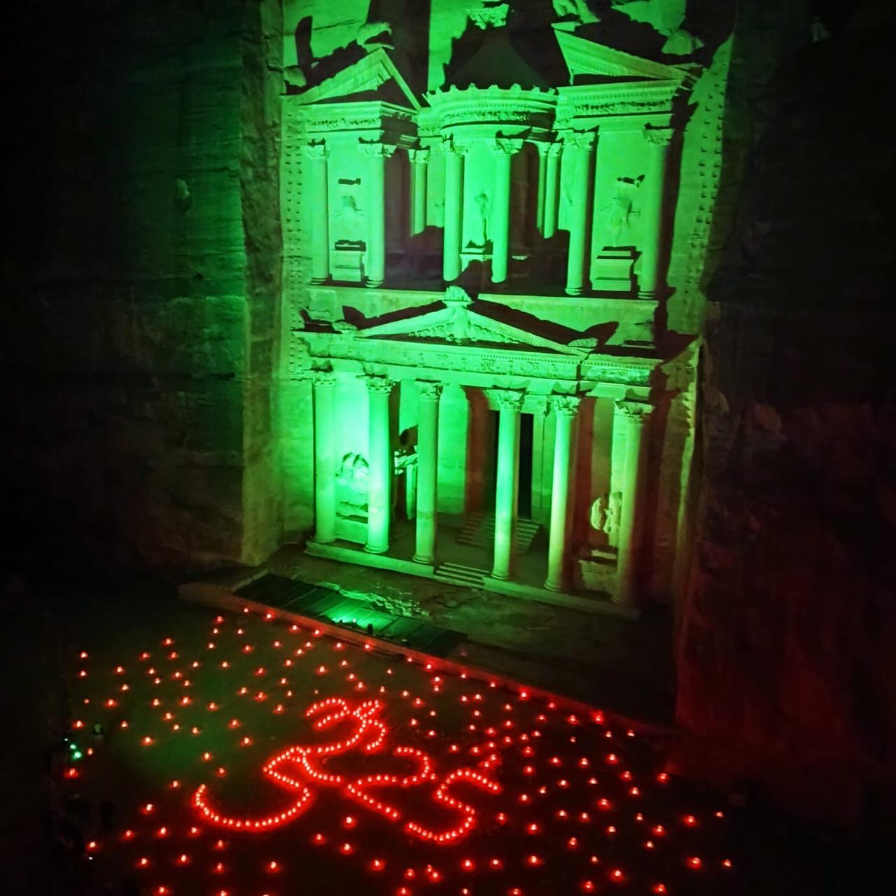 Madar Al-Saa Images 0.5266961386434155