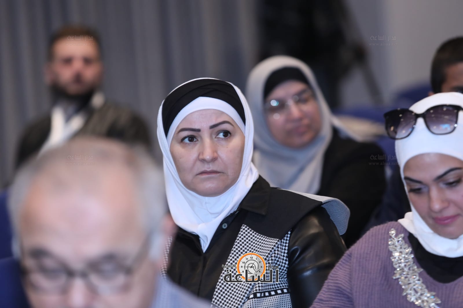 Madar Al-Saa Images 0.8398987661888973