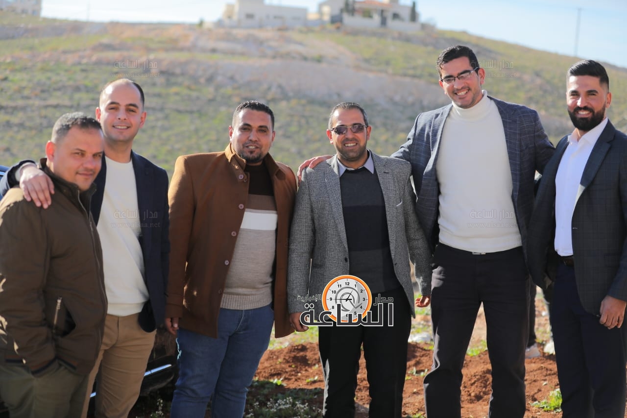 Madar Al-Saa Images 0.3756578828179382