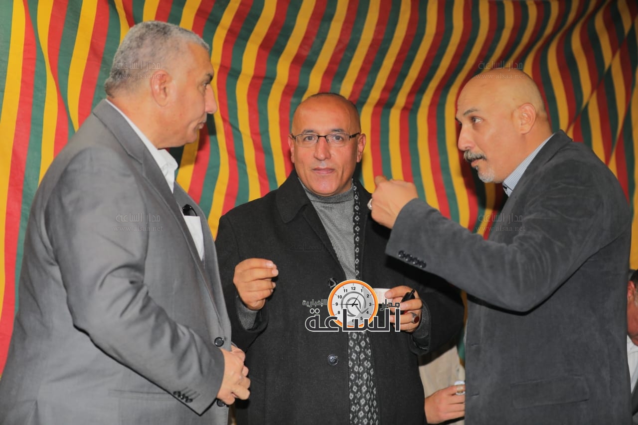 Madar Al-Saa Images 0.566534288362897