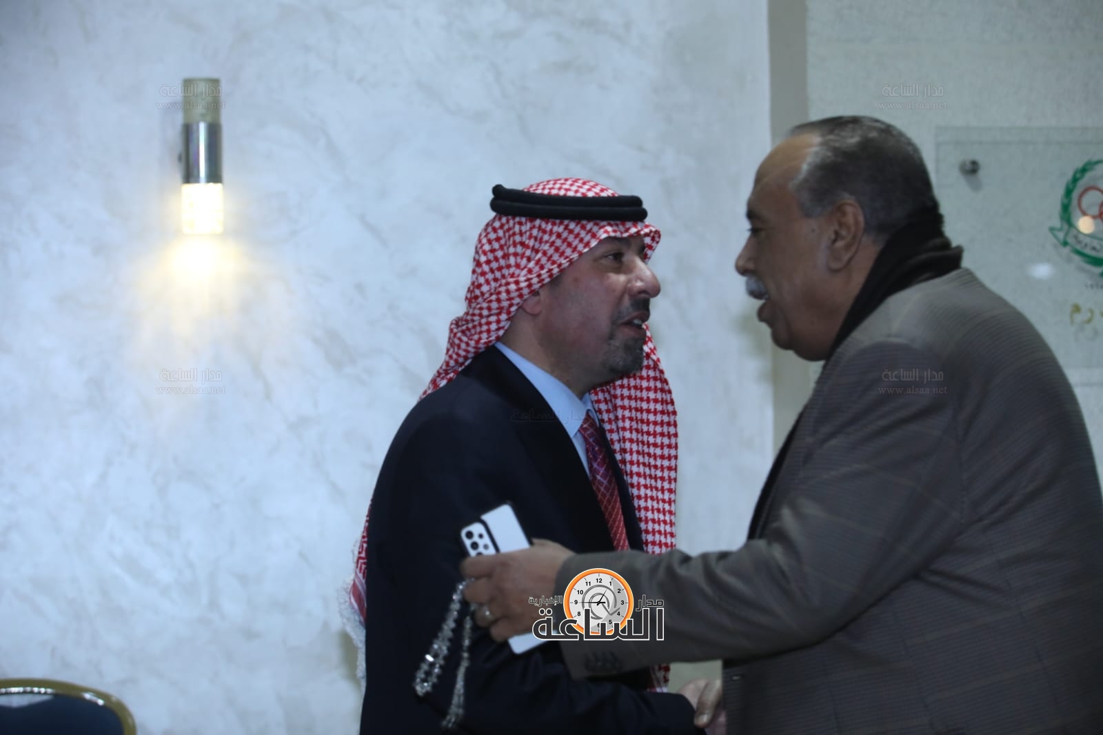 Madar Al-Saa Images 0.3559449769055034