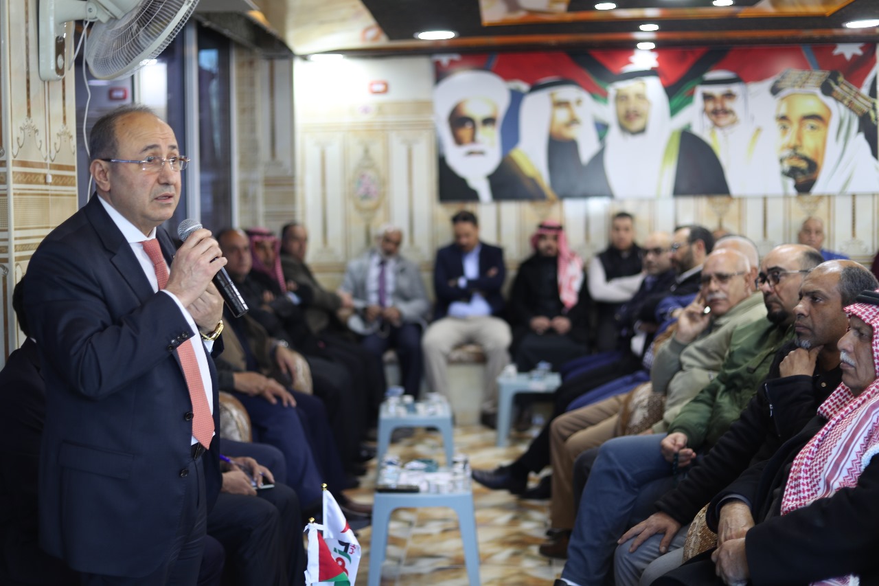 Madar Al-Saa Images 0.9968795447065879