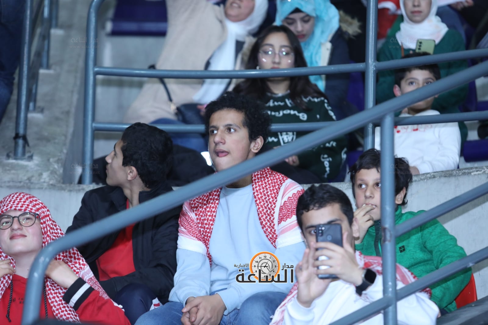 Madar Al-Saa Images 0.2849490380347648