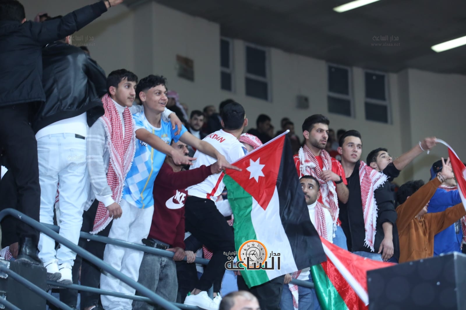 Madar Al-Saa Images 0.871609451621592