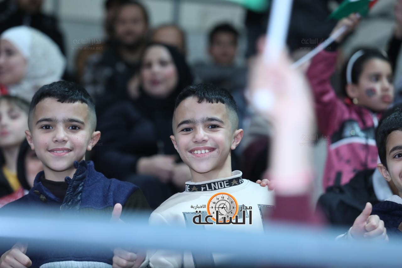 Madar Al-Saa Images 0.9399449972417016