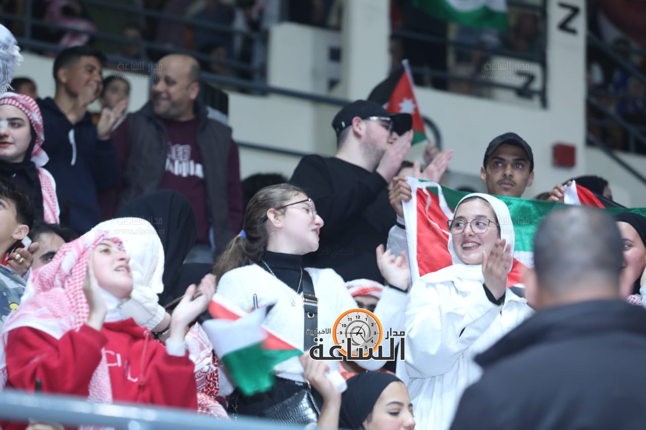 Madar Al-Saa Images 0.49694848558825